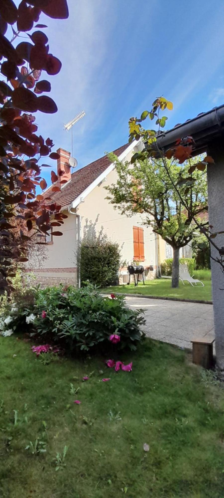 Un Brin De Bonheur Villa Troyes Dış mekan fotoğraf